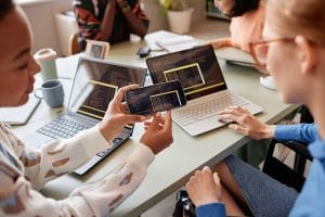 Cómo usar anuncios de Facebook para promocionar tu institución educativa
