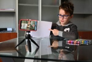 Cómo usar TikTok en colegios