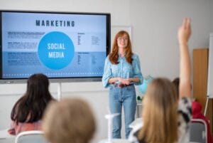 Estrategias digitales para captar alumnos
