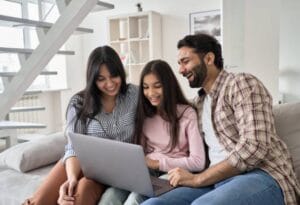 Cómo hacer que la página web de tu escuela atraiga más inscripciones 