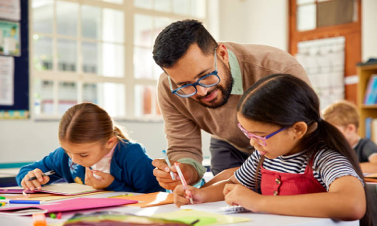 Estrategias para reducir la deserción escolar